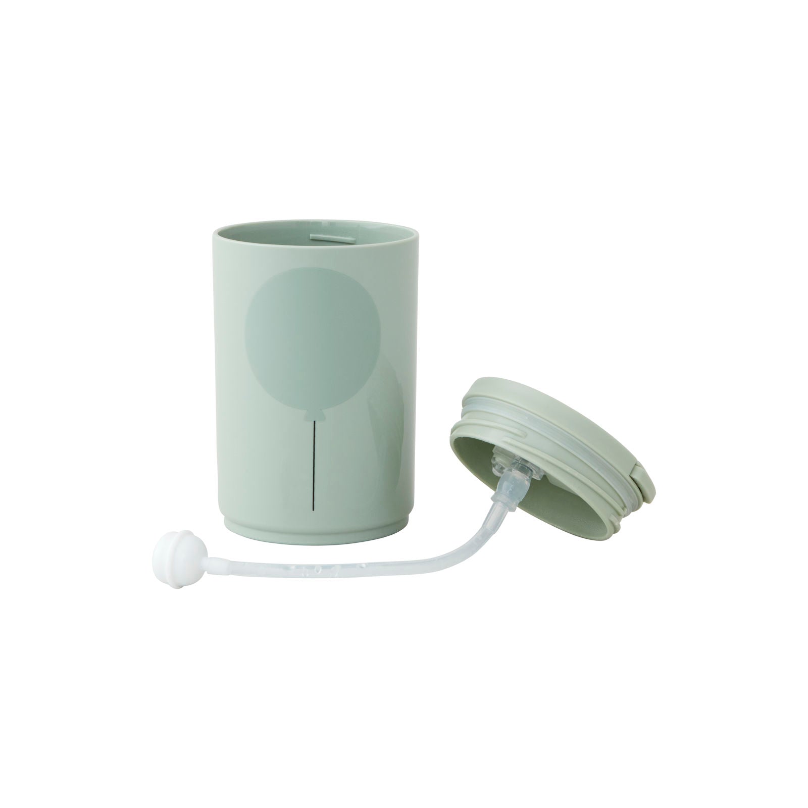 Gertuvė su šiaudeliu